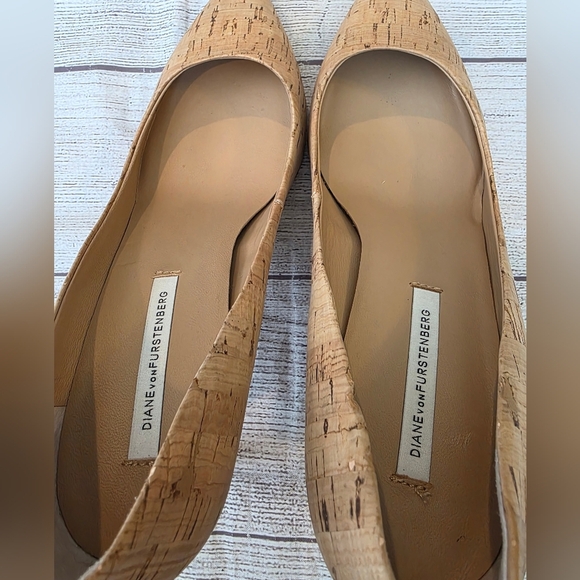 Diane Von Furstenberg DVF Tan Cork Point Toe Women’s High Heels Pumps Size 8.5 - Picture 8 of 11